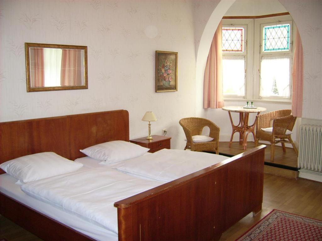 Pension Haus Weller بوبارد الغرفة الصورة
