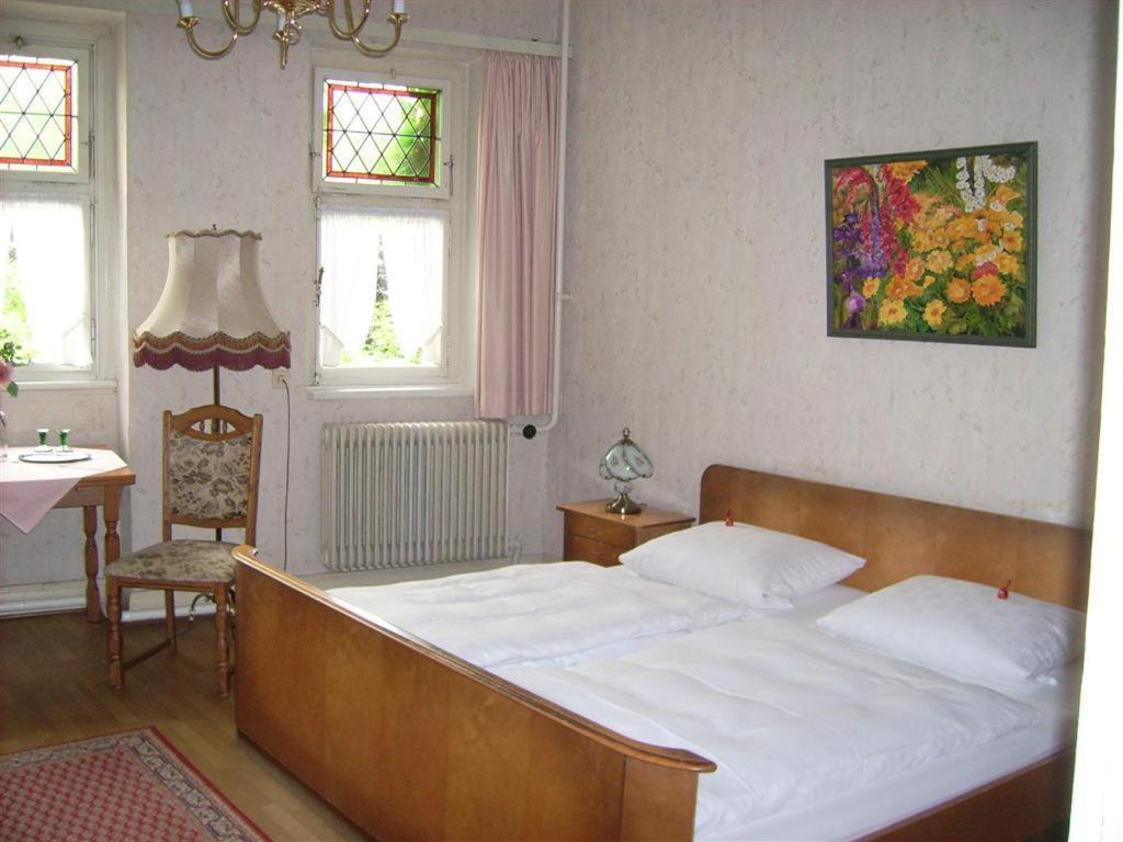 Pension Haus Weller بوبارد الغرفة الصورة